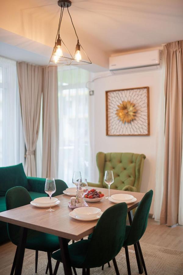 Sea La Vie 2Br Apt Spa N Pool Beach Resort Năvodari Екстериор снимка