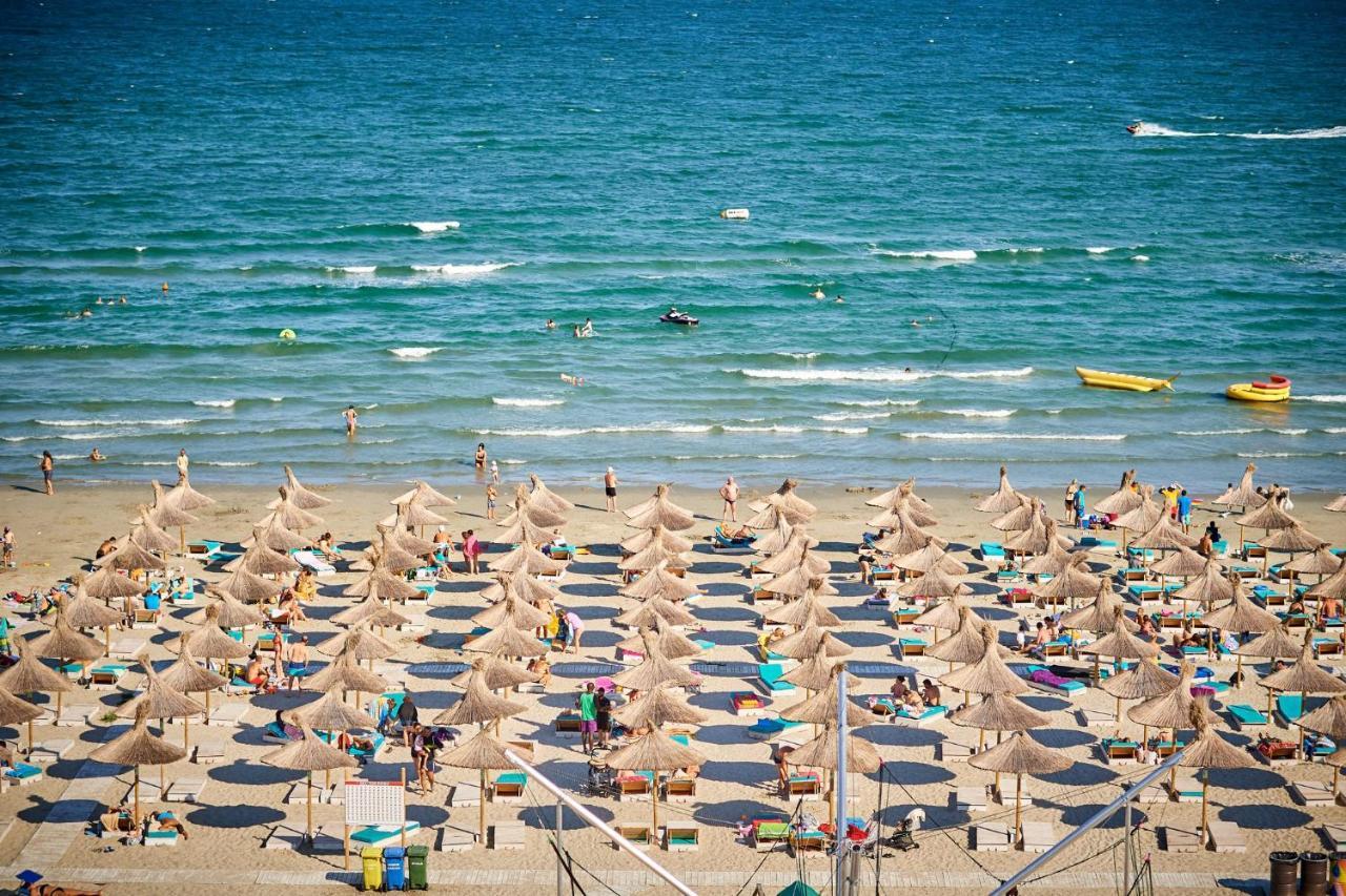 Sea La Vie 2Br Apt Spa N Pool Beach Resort Năvodari Екстериор снимка