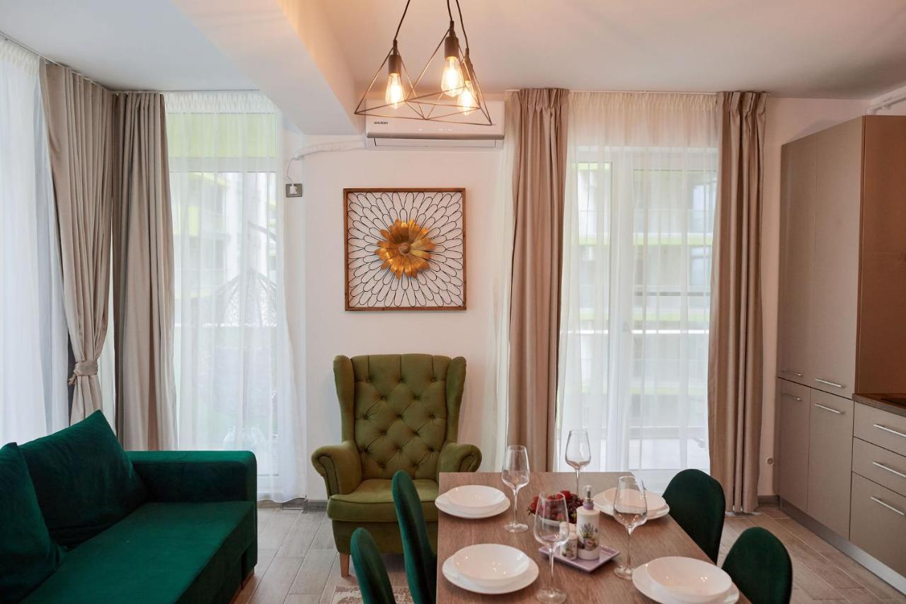 Sea La Vie 2Br Apt Spa N Pool Beach Resort Năvodari Екстериор снимка