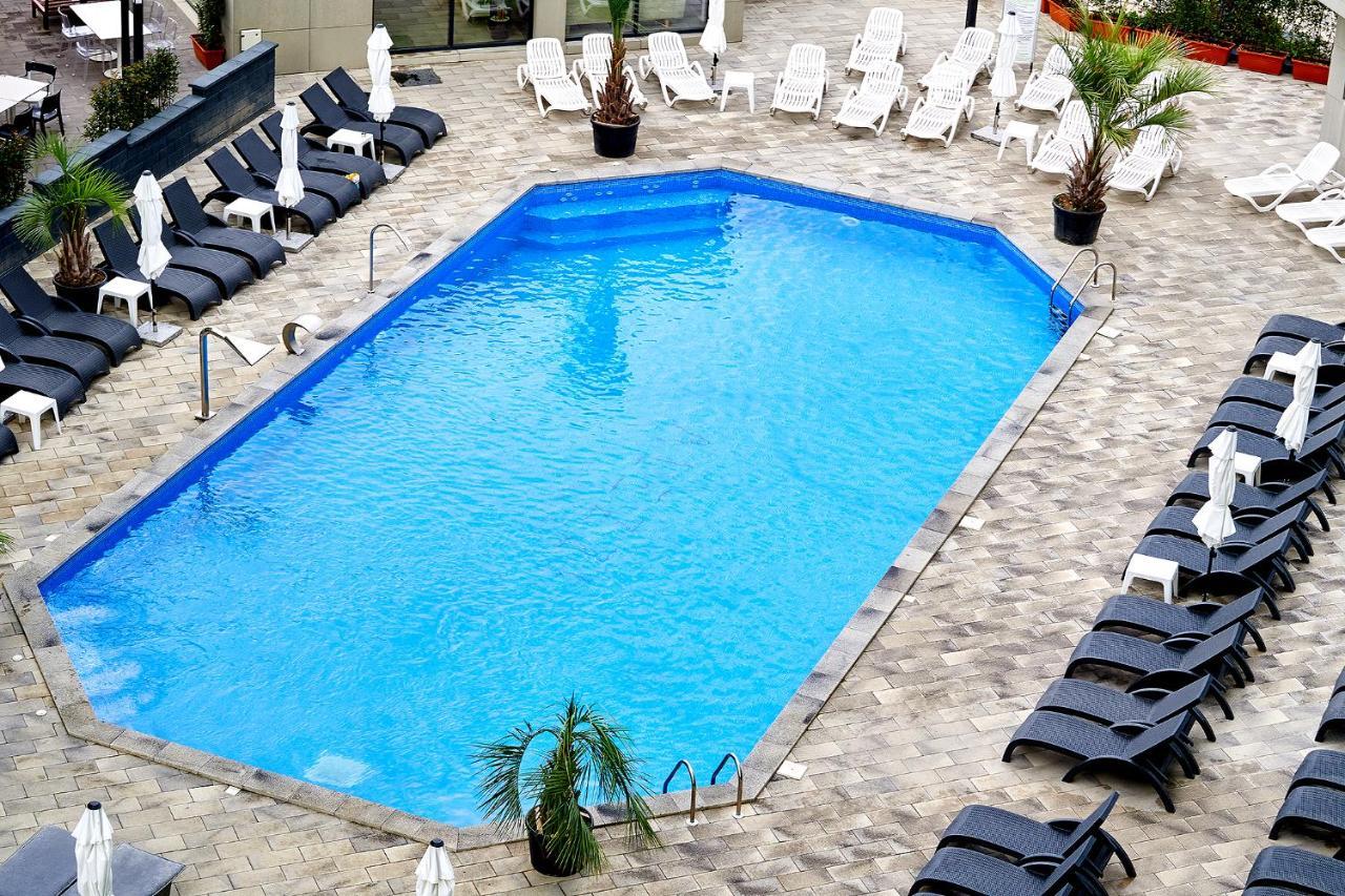 Sea La Vie 2Br Apt Spa N Pool Beach Resort Năvodari Екстериор снимка