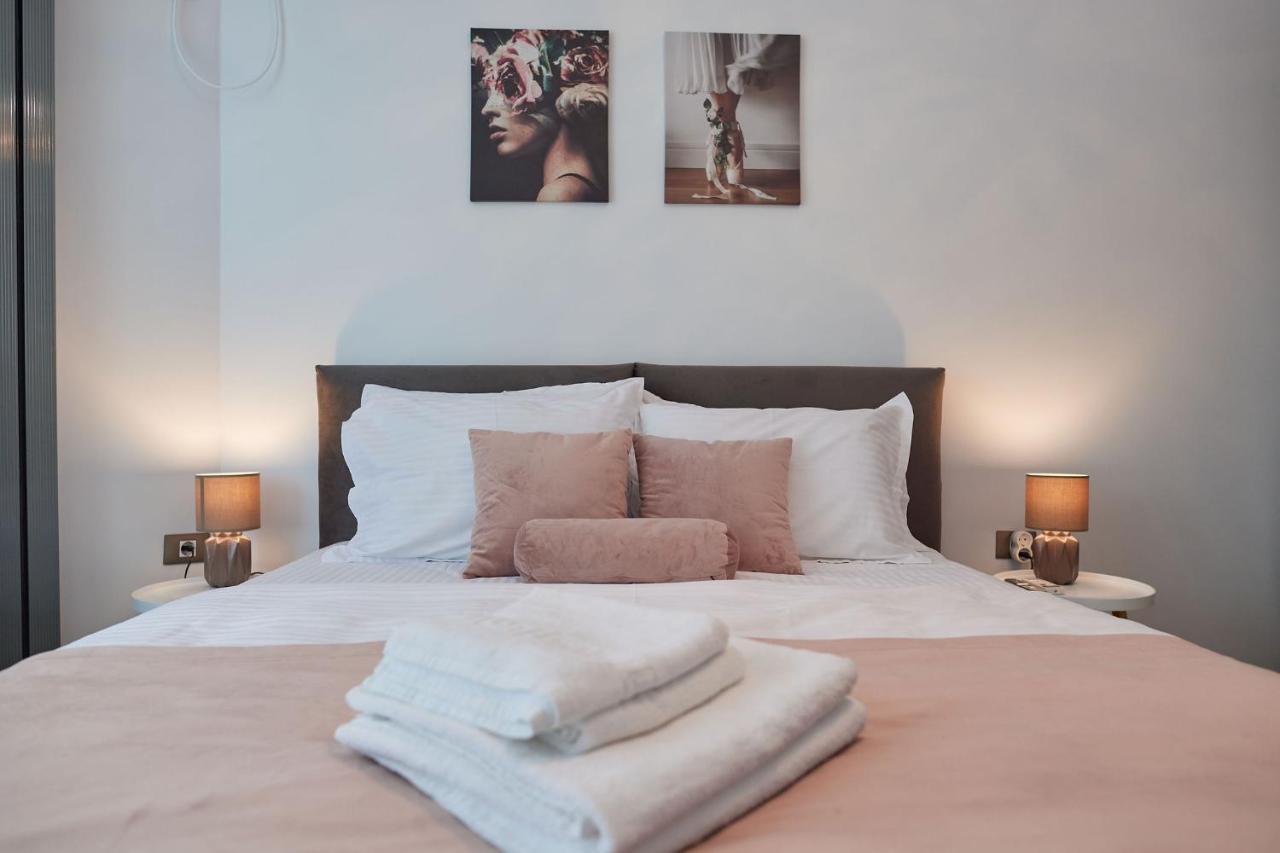 Sea La Vie 2Br Apt Spa N Pool Beach Resort Năvodari Екстериор снимка