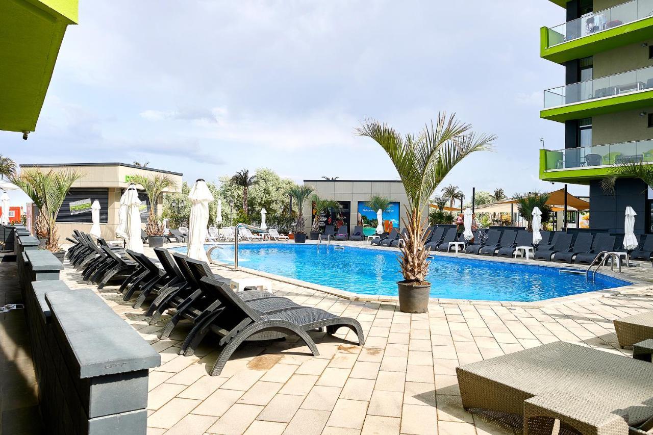 Sea La Vie 2Br Apt Spa N Pool Beach Resort Năvodari Екстериор снимка